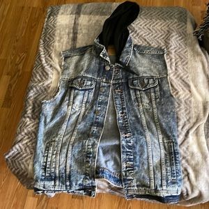 Hooded, sleeveless denim vest